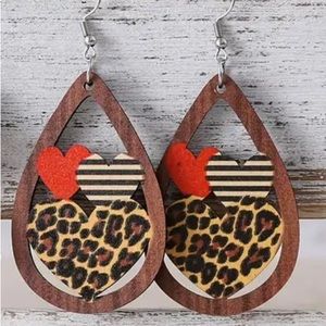 Vintage Western Leopard Pattern Heart Dangle Earrings Wooden Jewelry Trendy
